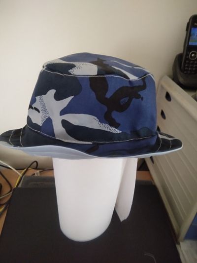 LOVELY BOYS HANDMADE COMBAT BUCKET HAT AGE 6/9 MONTHS-HANDMADE,BABIES,BABY BOYS,BABY,BOY,COMBAT,BUCKET HAT,SUN HAT,BABIES FASHION,BABIES CLOTHING,BABIES CLOTHES,BABY CLOTHES ,BABY CLOTHING,BABY FASHION,CHEAP,AGE 69 MONTHS