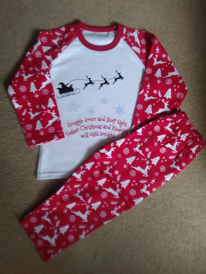 MACHINE EMBROIDERED RED/WHITE CHRISTMAS PYJAMA'S AGE 5/6 YEARS-MACHINE,EMBROIDERED,RE AND WHITE,CHRISTMAS PYJAMAS,CHEAP,AGE 56 YEARS