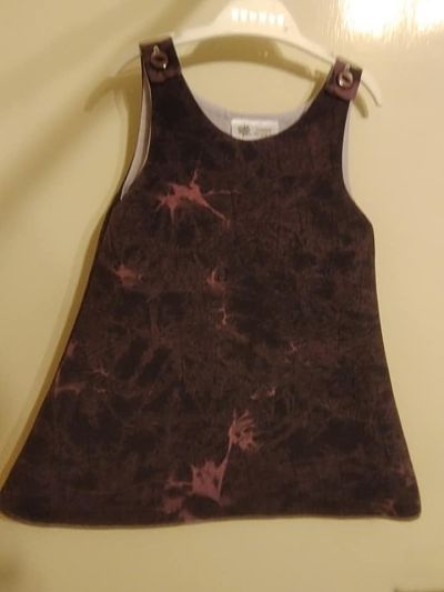 LOVELY GIRLS HANDMADE TIE DYE PINAFORE DRESS 18/24 MONTHS-HANDMADE GIRLS BABIES DENIM PINAFORE DRESS CHEAP AGE1824MONTHS GIRLSFASHION   BABIESFASHION