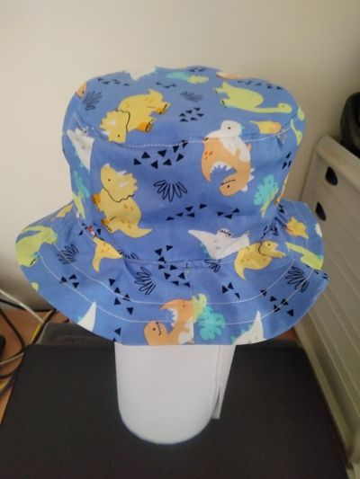 LOVELY HANDMADE BOYS DINOSAUR BUCKET HAT AGE UP TO 3 MONTHS-HANDMADE,BOYS,GIRLS,DINOSAUR,BUCKET,HAT,SUN HAT,HAT,BABIES HATS,BABIES CLOTHING,BABIES CLOTHES,BABIES FASHION,UNISE,AGE UP TO 3 MONTHS