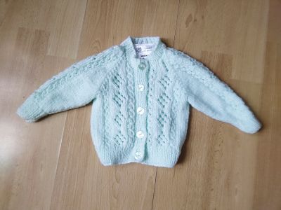 LOVELY HAND KNITTED BABY GIRLS PALE MINT LACEY CARDIGAN 0-3 MONTHS-HANDMADE, babies,hand knitted, baby, girls,girl, cardigan, cheap,0-3 MONTHS, pale Mint