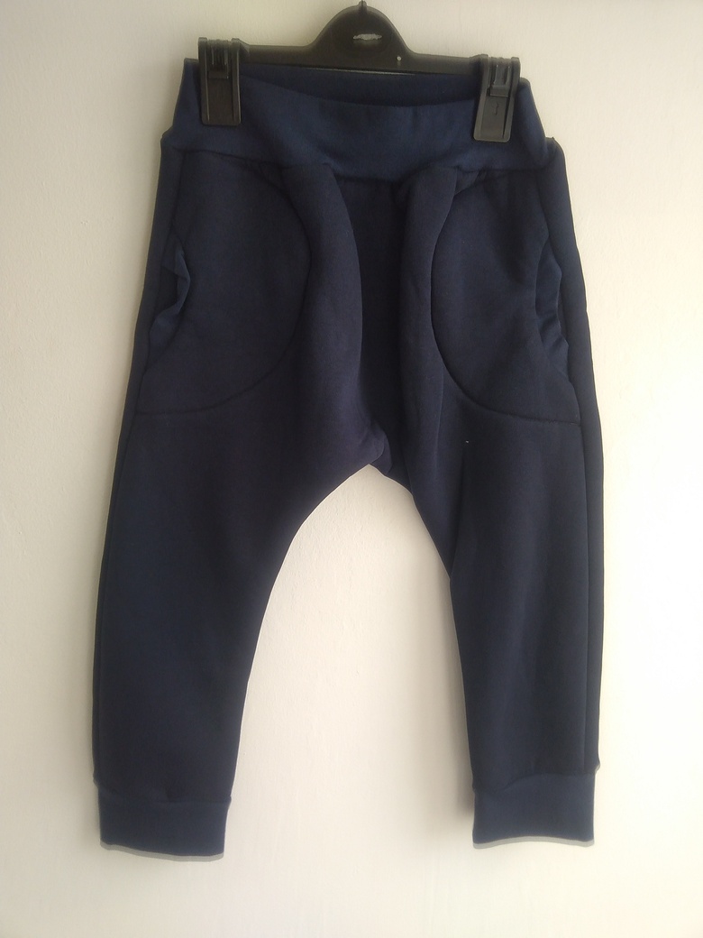 LOVELY BOYS HANDMADE NAVY HAREM TRACKSUIT BOTTOMS AGE 3/4 YEARS-HANDMADE ,JOGGERS ,HAREM, TRACKSUIT BOTTOMS,CHEAP ,NAVY ,AGE 34 YEARS