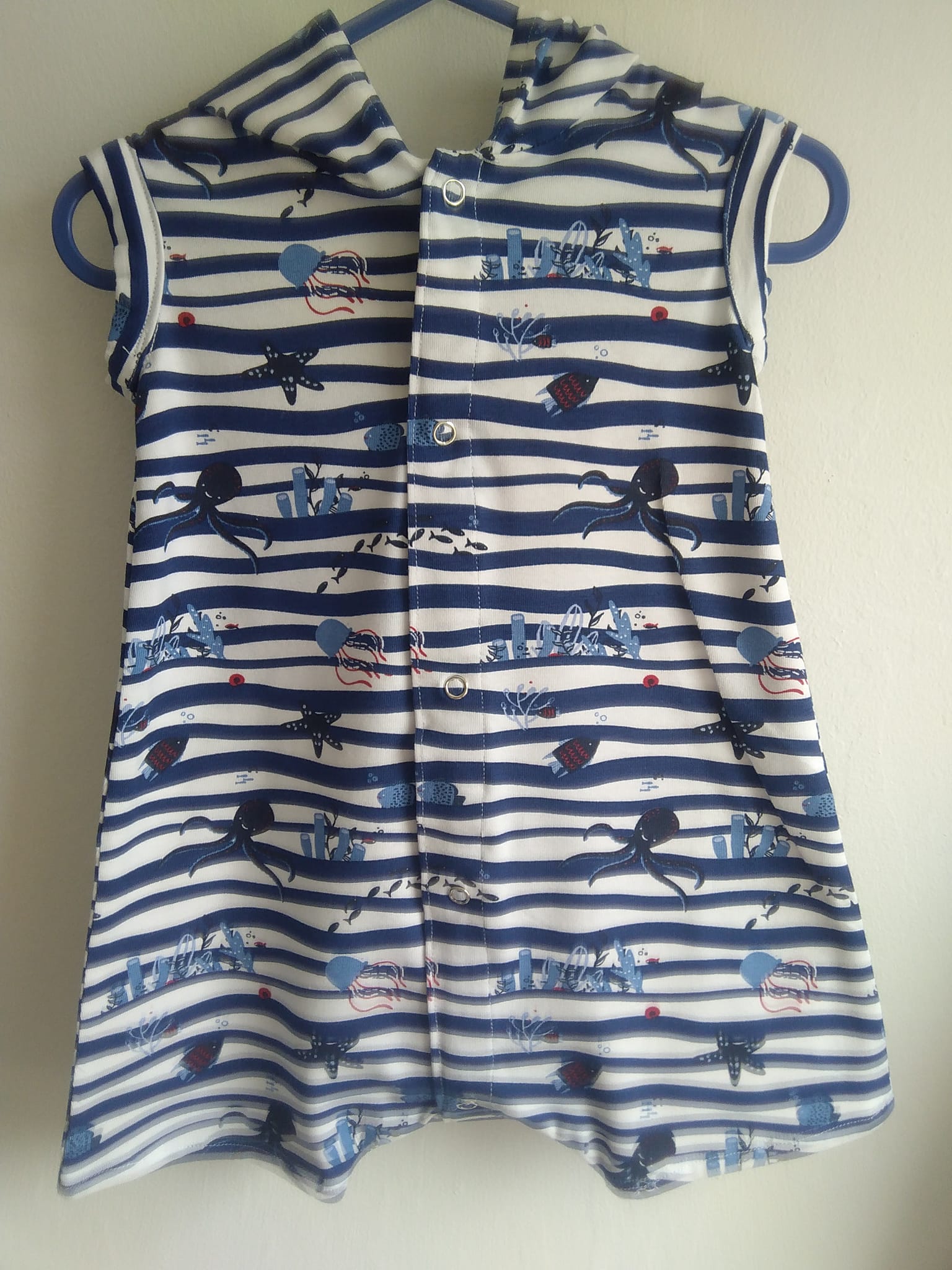 LOVELY HANDMADE SEA LIFE HOODED ROMPER AGE 0-3 MONTHS-HANDMADE,SEALIFE,BABIES,BABY,BOY,GIRLS,SHORT,ROMPER,CHEAP,03 MONTHS