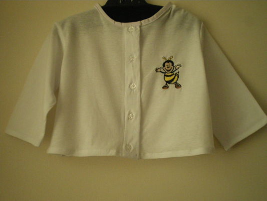 LOVELY GIRLS HANDMADE LEIGHTWEIGHT JACKET WITH BEE MOTIF 9/12 MONTHS-HANDMADE GIRLS LEIGHTWEIGHT JACKET MACHINEEMBROIDERED BEE CHEAP GIRLSFASHION BABIESFASHION CLOTHES AGE912 MONTHS