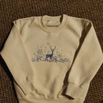 CREAM UNISEX MACHINE EMBROIDERED DEER SWEATSHIRT AGE 3/4 YEARS-MACHINEEMBROIDEREDCHILDRENSCLOTHESBABYCLOTHESCREAMWEATSHIRTCHEAPAGE34YEARS