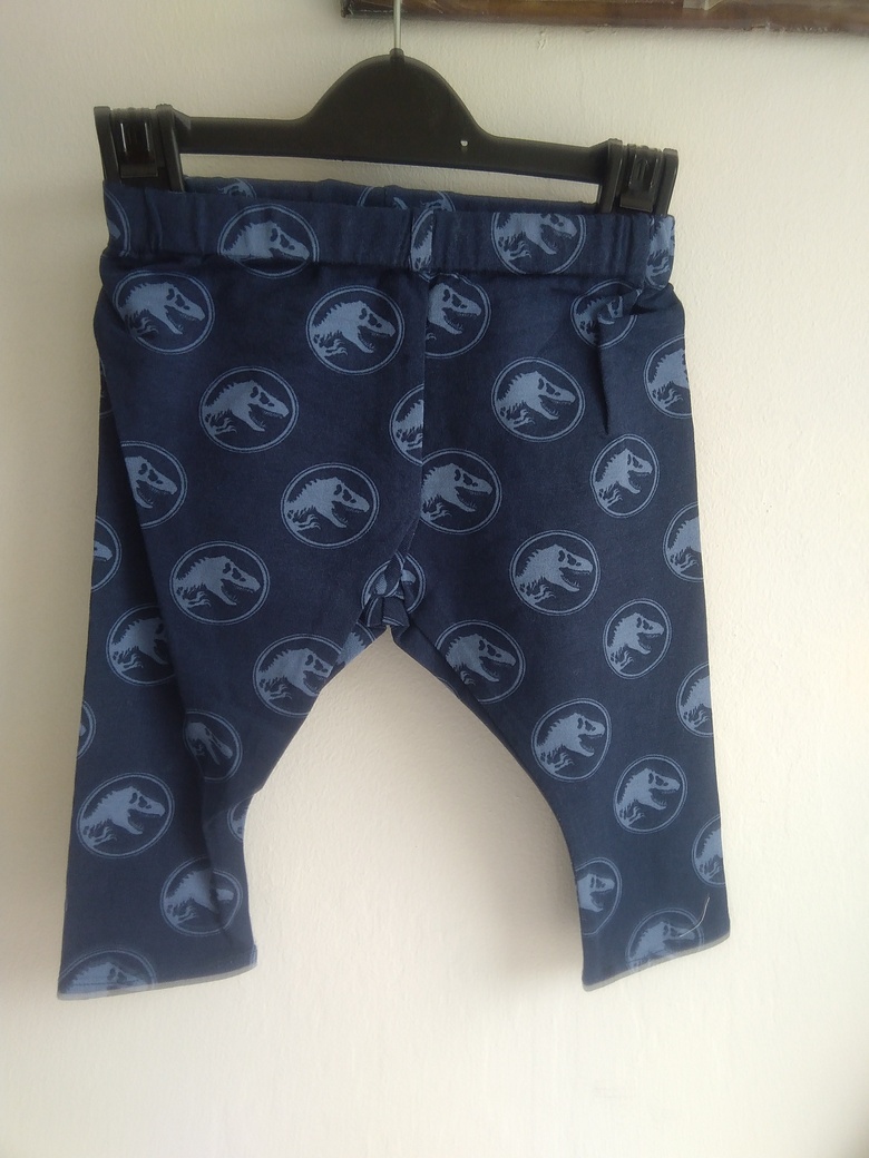 HANDMADE UNISEX NAVY DINOSAUR LEGGINGS AGE 3/6 MONTHS-HANDMADE,BABIES,BABY,BOYS,GIRLS,UNISEX,DINOSAUR LEGGINGS,CHEAP,BOY,GIRL,BABIES FASHION,BABIES CLOTHING,BABIES CLOTHES,BABY CLOTHES,BABY CLOTHING,BABY FASHION,AGE 36 MONTHS