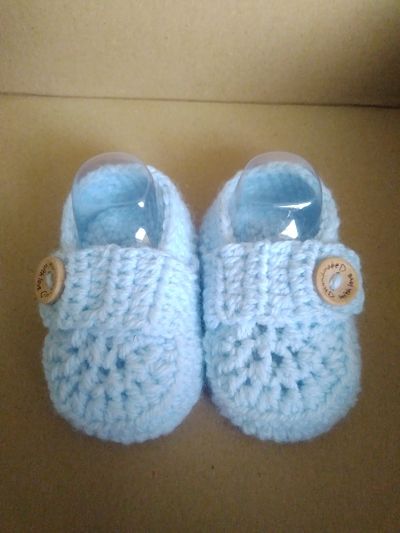 LOVELY BABY BOYS HAND CROCHETED PALE BLUE SHOE'S AGE 0-3 MONTHS-HAND CROCHETED,BABY,BOYS,PALE BLUE,SHOES,CHEAP,BOYS,BABIES SHOES,AGE 0-3 MONTHS