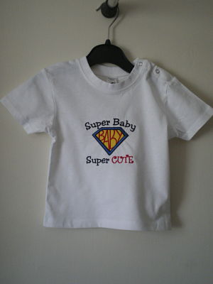 BOYS MACHINE EMBROIDERED SUPER BABY SUPER CUTE T-SHIRT AGE 6/12 MONTHS-MACHINE EMBROIDERED,SUPER BABY SUPER CUTE ,SHORT SLEEVE T-SHIRT, CHEAP, AGE 612 MONTHS